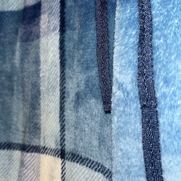 Secret Treasures cozy fuzzy plaid pajama pants in blue drawstring Sz S (4-6) - Picture 5 of 7